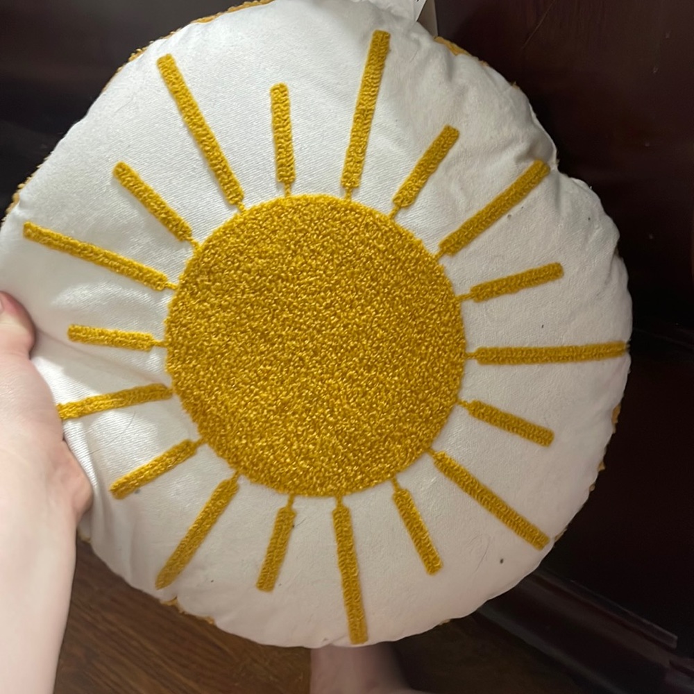 Sunshine pillow